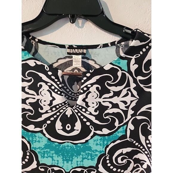 Woman’s Dress Design By Haani Size S 3/4 bell Sleeves Sheath - Picture 3 of 6